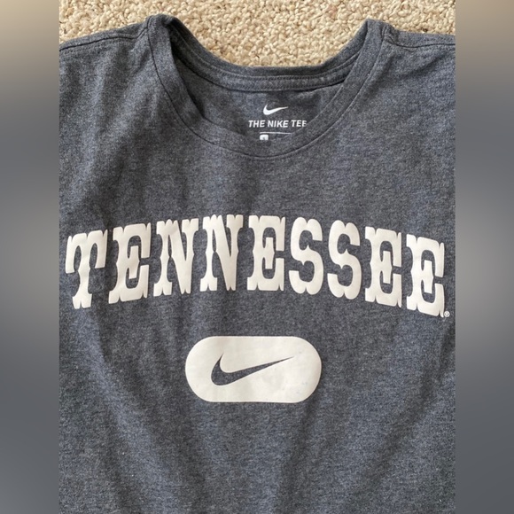 5 for $25- Nike Cropped Tennessee Shirt in Gray - Picture 5 of 7